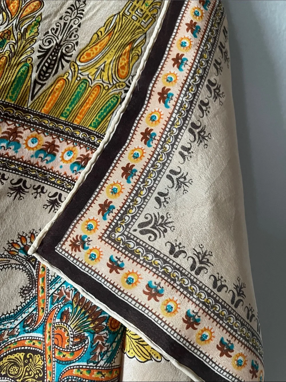 Vintage Silk Cream Brown Medallion Print Silk-Feel Scarf Wrap